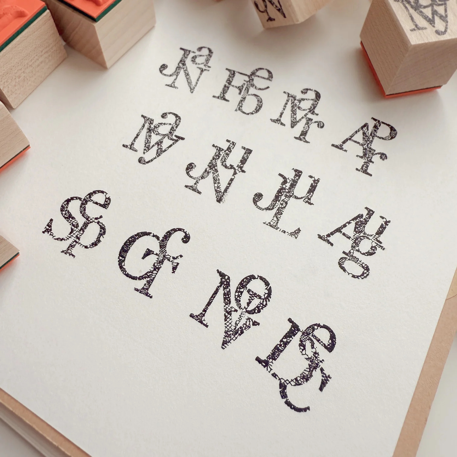 Journal Pages Vintage Month Wh - مراجعة Rubber Date Stamp وسعره